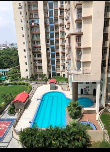 2 BHK Apartment – Exterior View View at Amrapali Eden Park, Sector 50 - for Rent