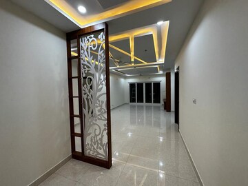 Room in 3 BHK Apartment at Prestige High Fields, Gachibowli – for Rent