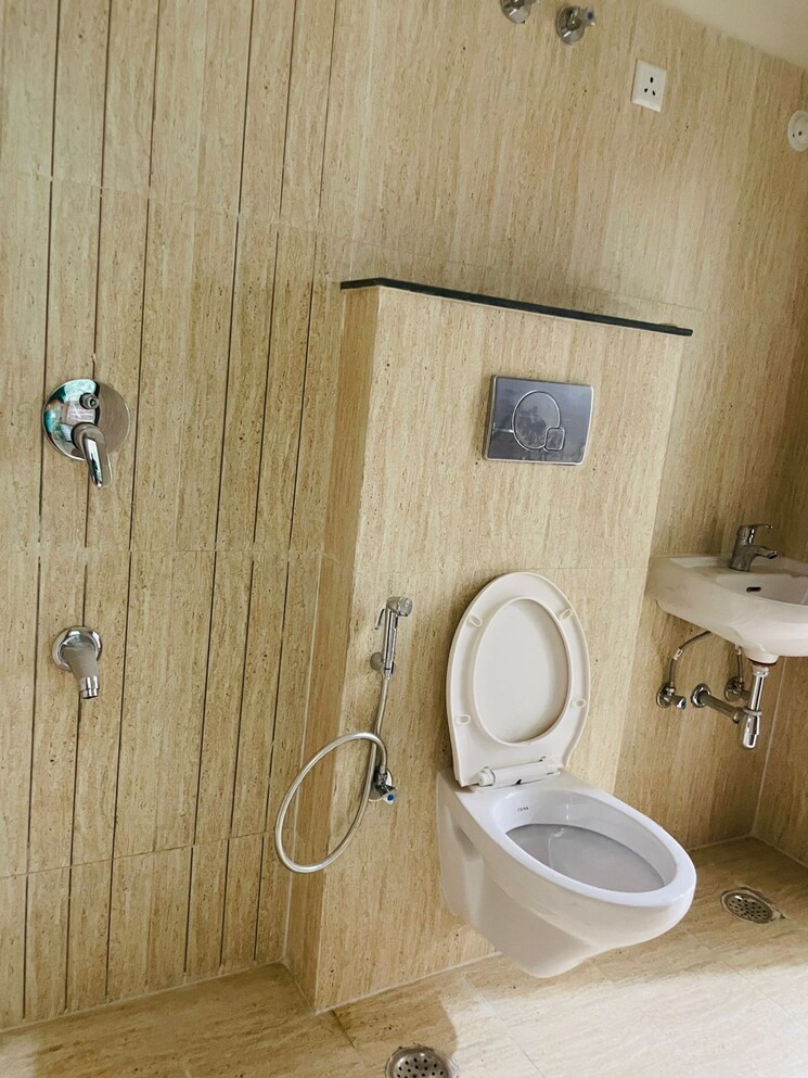 Bathroom, c scheme 3 Bedroom 2500 Sq.Ft. Apartment In C Scheme Jaipur 9076236