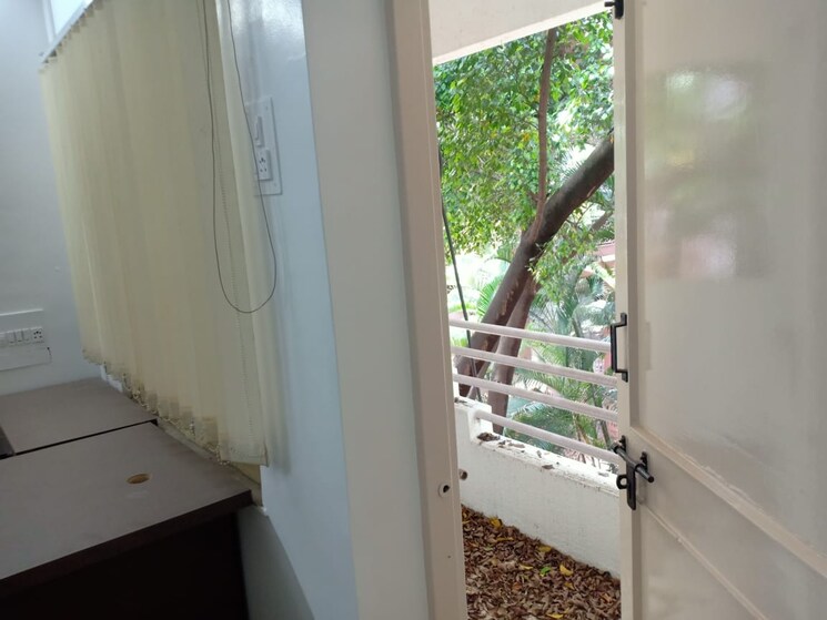 Balcony, karve-putala Commercial Office Space 580 Sq.Ft. In Kothrud Pune 9076238