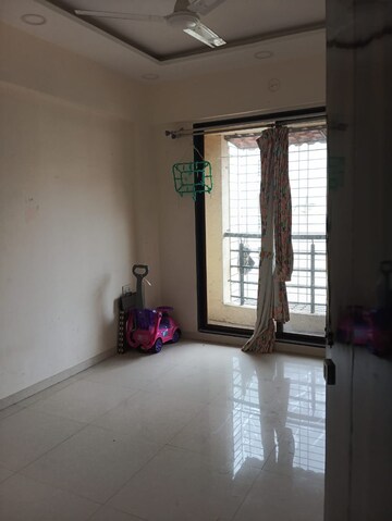 Room in 2 BHK Apartment at Arihant Anshula, Taloja – for Rent