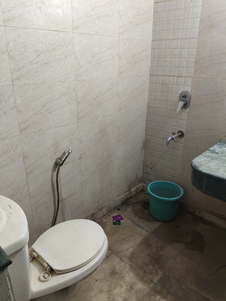 Washroom, chattarpur 1 RK 250 Sq.Ft. Builder Floor In Chattarpur Delhi 9076256