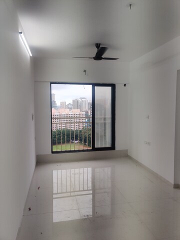 1 BHK Apartment For Rent in Oxford Navrang Crystal, Goregaon West