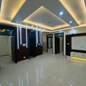 Room in 3 BHK Builder Floor at Uttam Nagar – for Sale