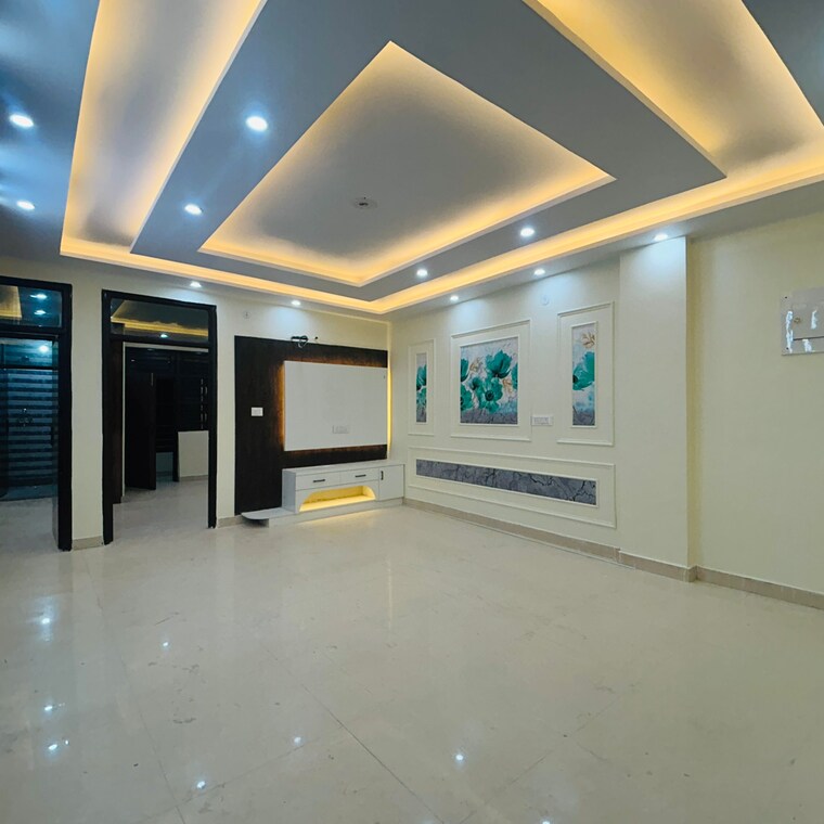 Room, uttam nagar 3 Bedroom 100 Sq.Yd. Builder Floor In Uttam Nagar Delhi 9076273