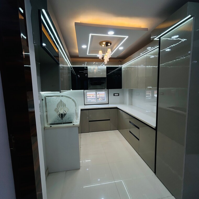 Kitchen, uttam nagar 4 Bedroom 150 Sq.Yd. Builder Floor In Uttam Nagar Delhi 9076293