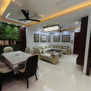 Team Area in 4 BHK Builder Floor at Uttam Nagar – for Sale