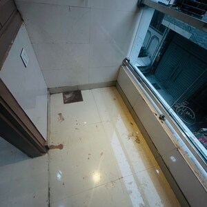 Furnished Amenities in 2 BHK Builder Floor at Uttam Nagar West – for Sale