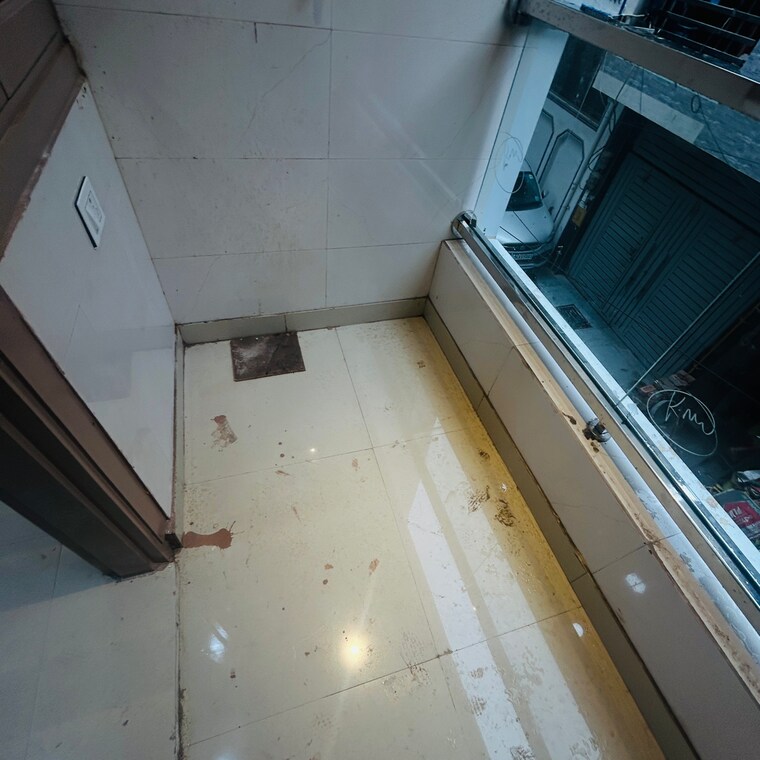 undefined, uttam nagar west 2 Bedroom 65 Sq.Yd. Builder Floor In Uttam Nagar West Delhi 9076313