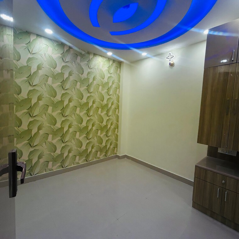 Bathroom, uttam nagar west 2 Bedroom 65 Sq.Yd. Builder Floor In Uttam Nagar West Delhi 9076313