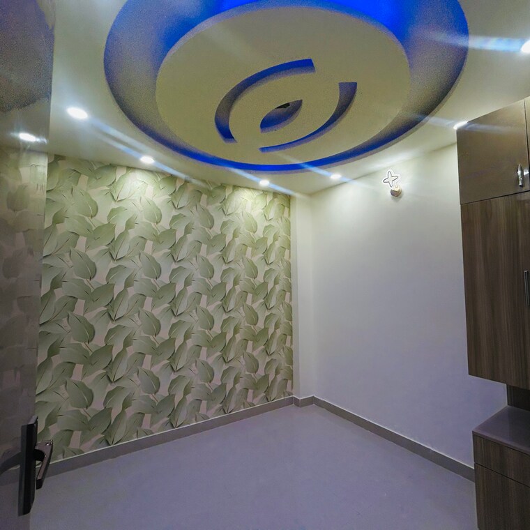 Bathroom, uttam nagar west 2 Bedroom 65 Sq.Yd. Builder Floor In Uttam Nagar West Delhi 9076313