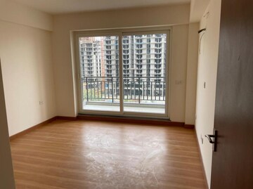 Room in 3 BHK Apartment at Shiv Sai Emerald Heights, Sector 88 – for Rent