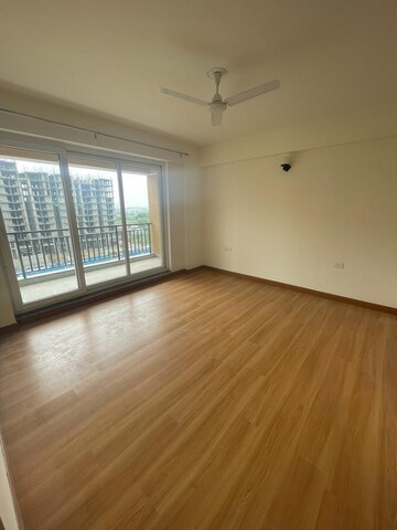 Room in 3 BHK Apartment at Shiv Sai Emerald Heights, Sector 88 – for Rent
