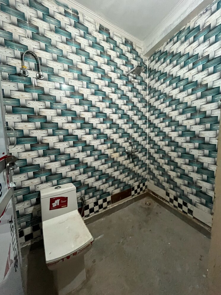  Parking, saket 1 Bedroom 450 Sq.Ft. Builder Floor In Saket Delhi 9076383