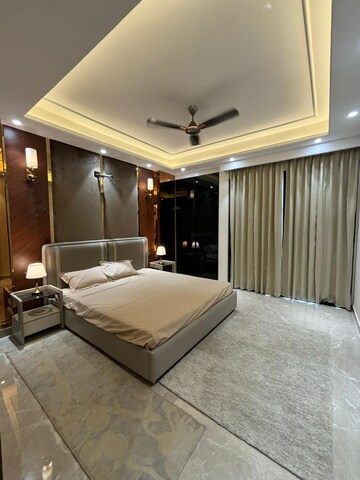 Bedroom in 4 BHK Builder Floor at Unitech Arcadia, South City 2 – for Rent