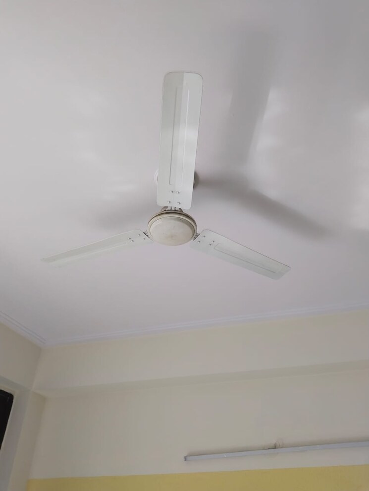 Bathroom, supertech-livingston 2.5 Bedroom 1320 Sq.Ft. Apartment In Sain Vihar Ghaziabad 9076399