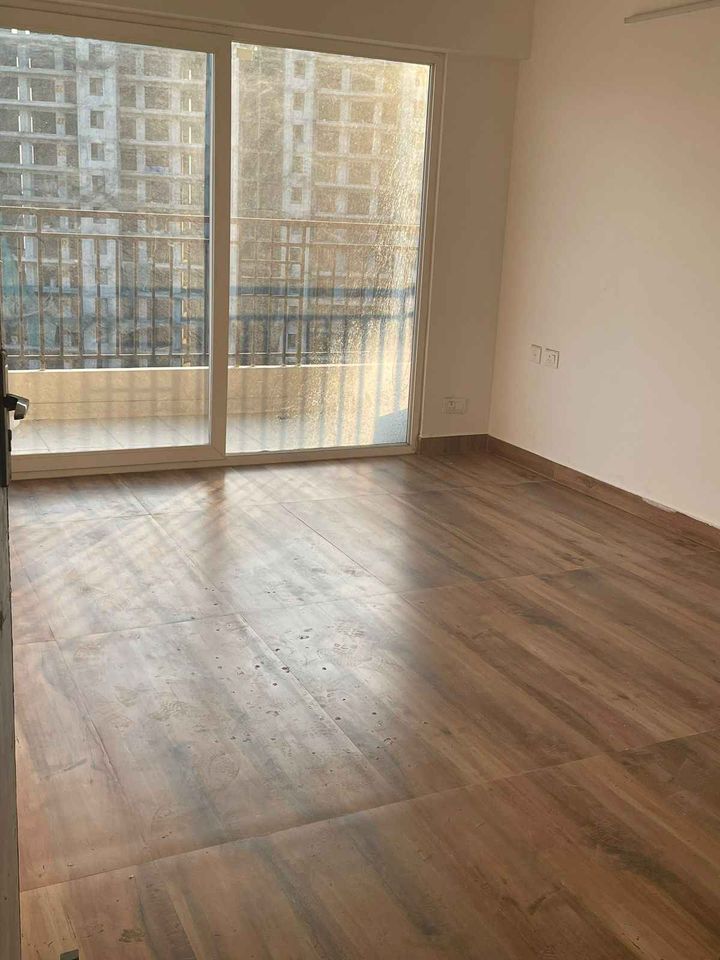 2 BHK Apartment For Rent in Ace Divino