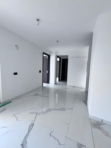 Room in 4 BHK Apartment at Shiv Sai Emerald Heights, Sector 88 – for Rent