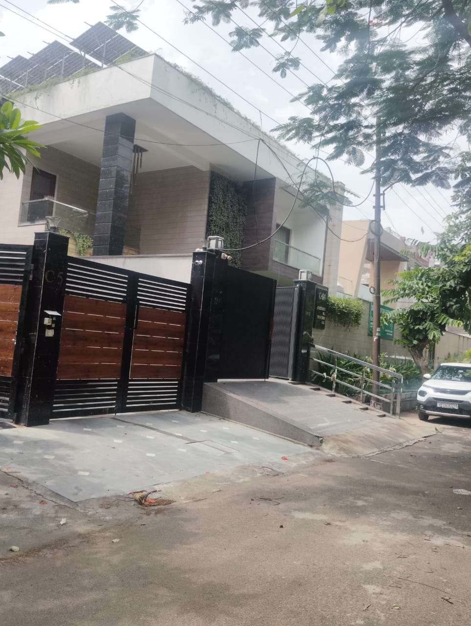 Plot For Sale in Sector 56