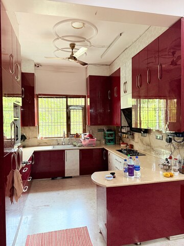 6+ BHK Independent House For Sale in Sector 56