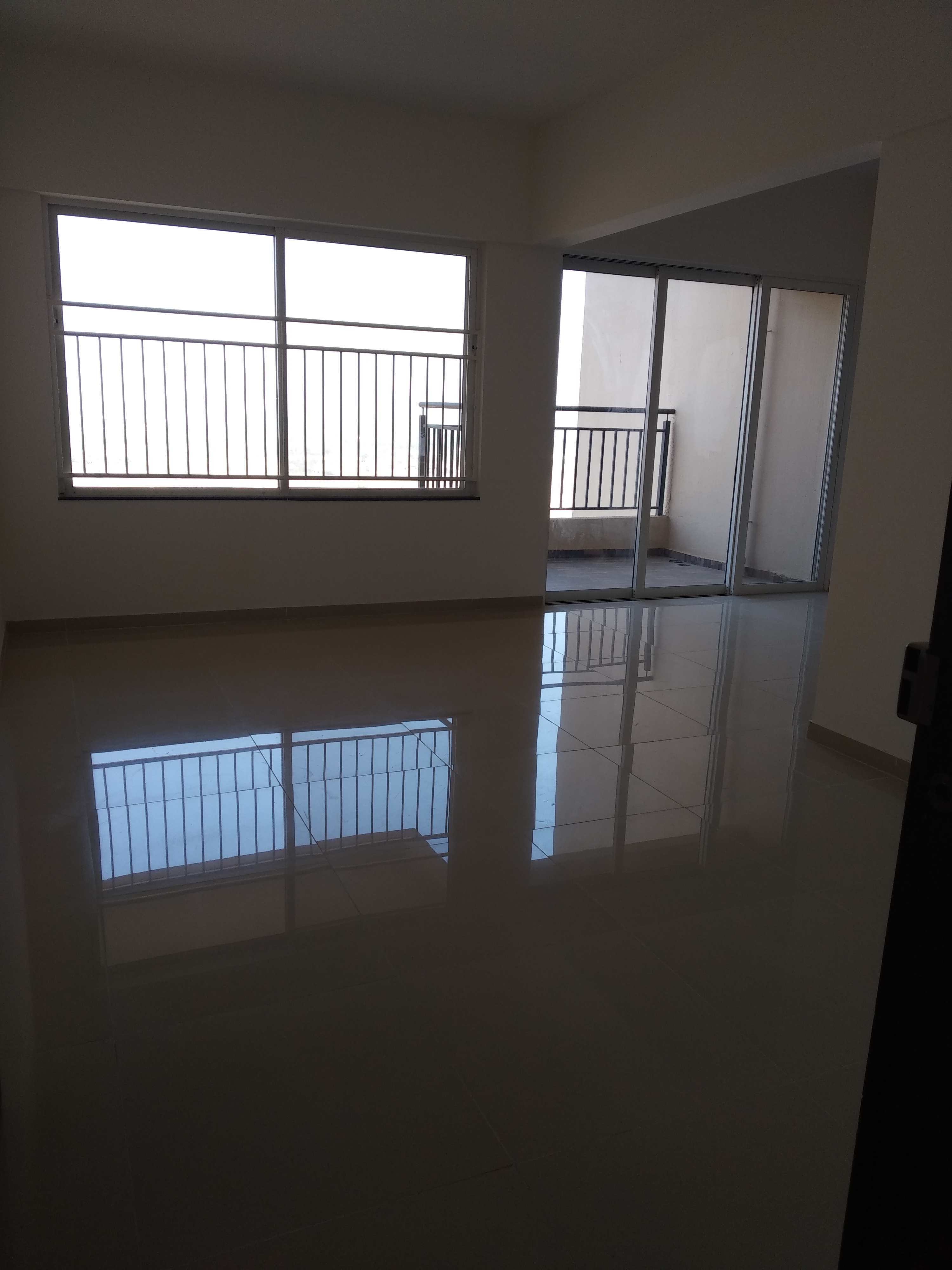 Room in 2 BHK Apartment at Kolte Patil Life Republic, Hinjewadi – for Rent