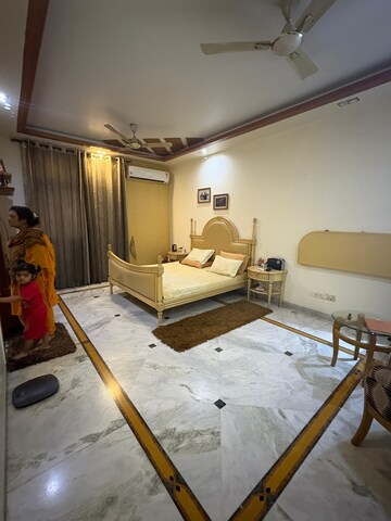 Living Room in 6+ BHK Independent House at Sector 56 – for Sale