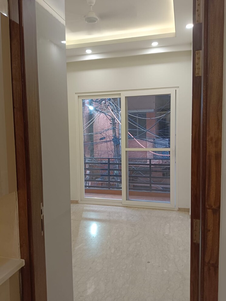 Room, lajpat nagar 4 2 Bedroom 1090 Sq.Ft. Builder Floor In Lajpat Nagar 4 Delhi 9076487