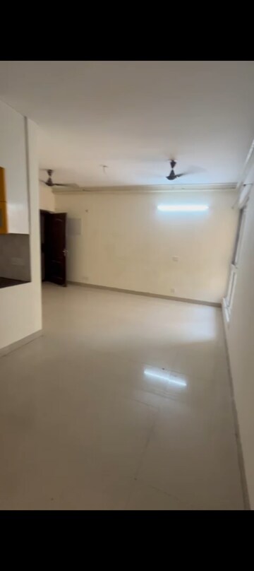Room in 2.5 BHK Apartment at Aditya City Apartments, Shahpur Bamheta – for Rent