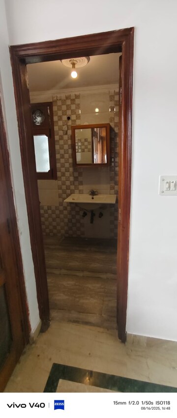 Bathroom in 3 BHK Apartment at Sector 3 Dwarka – for Rent