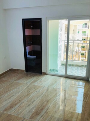 Room in 4 BHK Apartment at Migsun Vilaasa, Eta Ii Greater Noida – for Sale