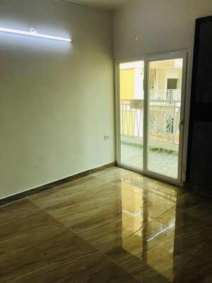 Room in 4 BHK Apartment at Migsun Vilaasa, Eta Ii Greater Noida – for Sale