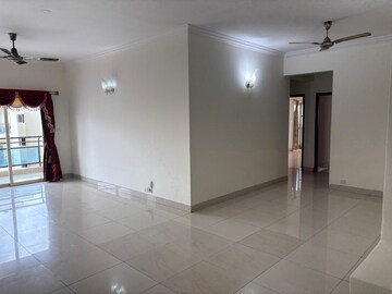 Room in 3.5 BHK Apartment at Akme Harmony, Bellandur – for Rent