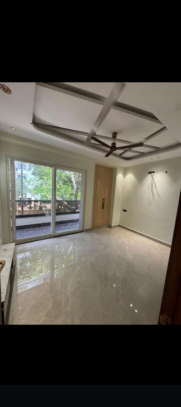 Room in 4 BHK Builder Floor at Vasundhara Sector 3 – for Sale