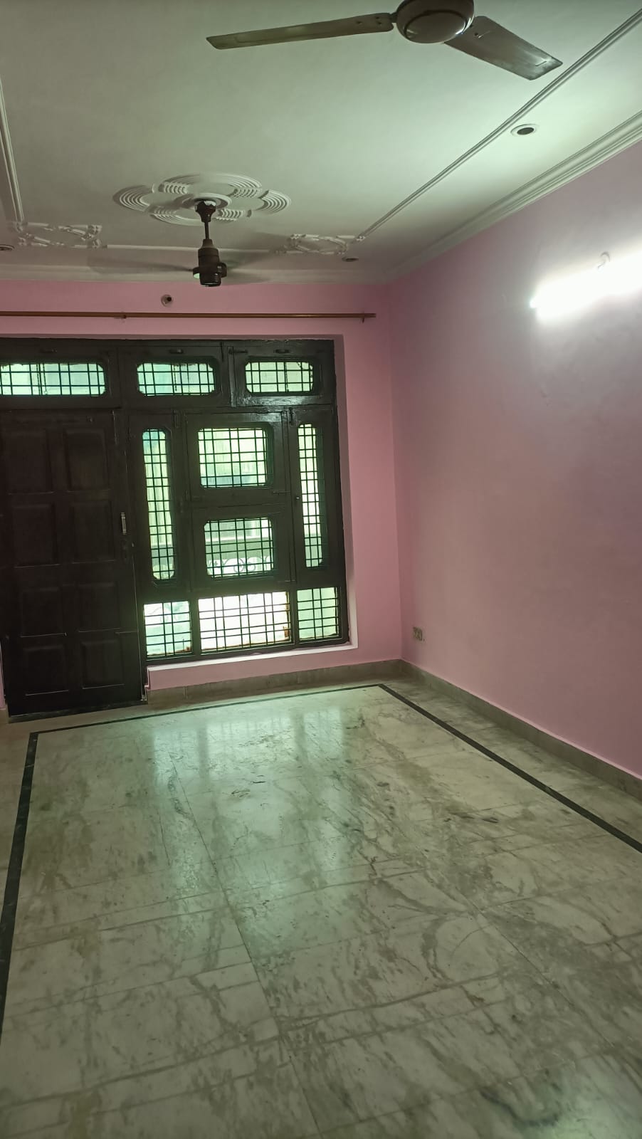 2 BHK Builder Floor For Rent in Sector 46