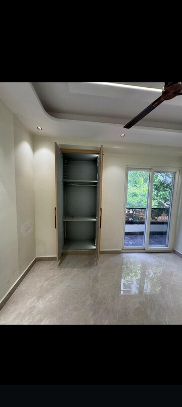 Room in 4 BHK Builder Floor at Vasundhara Sector 3 – for Sale