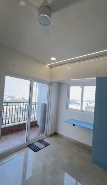 Room in 2.5 BHK Apartment at Candeur 40, Miyapur – for Rent