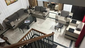 Team Area in 5 BHK Independent House at Sector 40 – for Sale