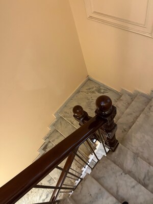 Furnished Amenities in 5 BHK Independent House at Sector 40 – for Sale