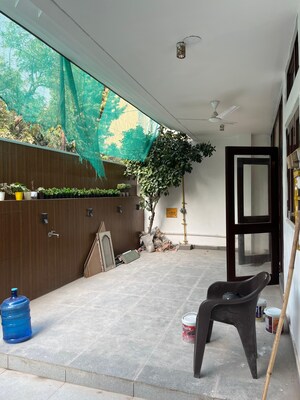 Parking in 5 BHK Independent House at Sector 40 – for Sale