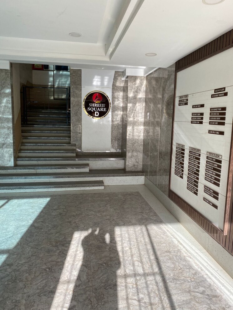  Parking, shreeji-square 1 Bedroom 377 Sq.Ft. Apartment In Badlapur West Thane 9076698