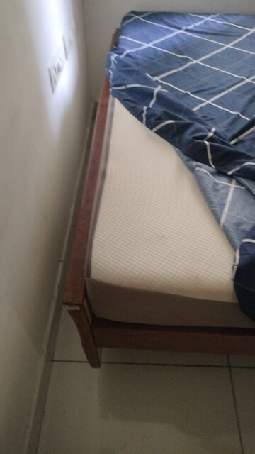 Furnished Amenities in 3 BHK Apartment at Marina Skies, Hi Tech City – for Rent
