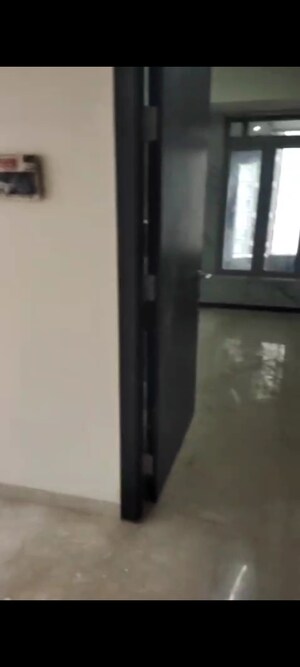 Building Lobby in 6+ BHK Apartment at Oberoi Sky City Tower E, Borivali East – for Sale