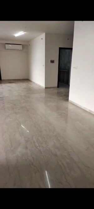 Room in 6+ BHK Apartment at Oberoi Sky City Tower E, Borivali East – for Sale