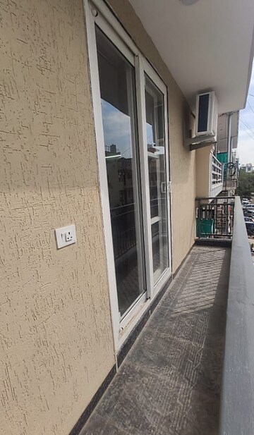 Balcony in 1 BHK Builder Floor at Sector 46 – for Rent
