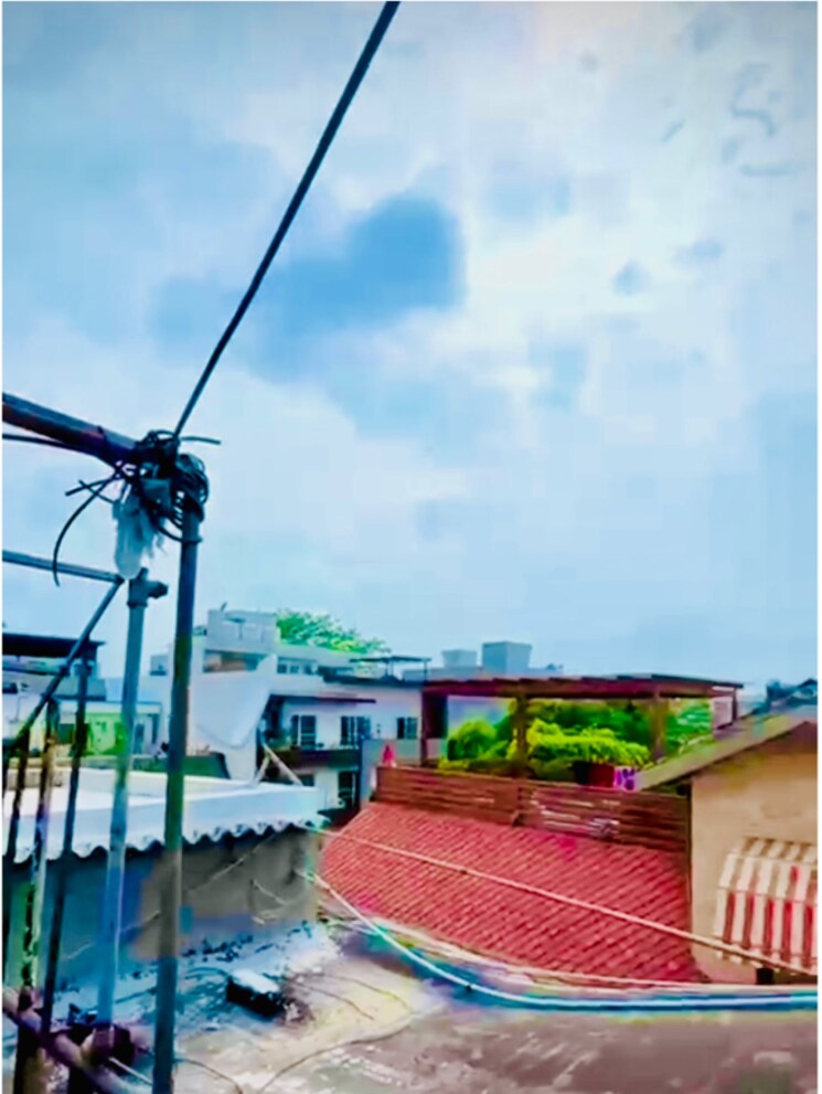 Garden, defence colony 3 Bedroom 2100 Sq.Ft. Builder Floor In Defence Colony Delhi 9076756