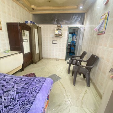 1 RK Apartment For Rent in Sion East