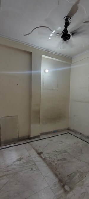 Furnished Amenities in 2 BHK Builder Floor at Shanti Plaza Vaishali, Vaishali Sector 4 – for Sale