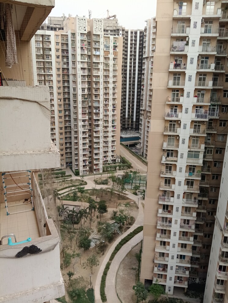 Exterior View, mahagun-mywoods 3 Bedroom 1545 Sq.Ft. Apartment In Sector 16c Greater Noida Greater Noida 9076873