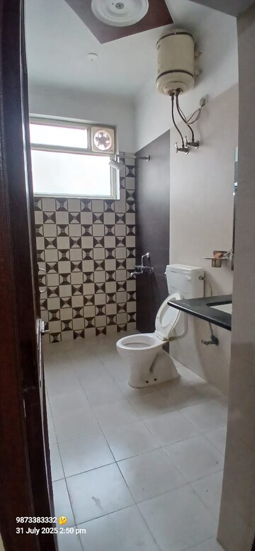 Bathroom in 2 BHK Builder Floor at Sector 46 – for Rent
