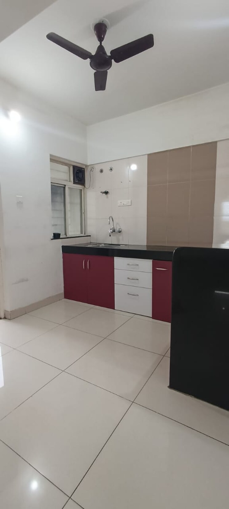 Kitchen, paranjape-schemes-yuthika 2 Bedroom 1200 Sq.Ft. Apartment In Baner Pune 9076880